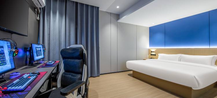 极客电竞民宿(扬州江都商城店)图片