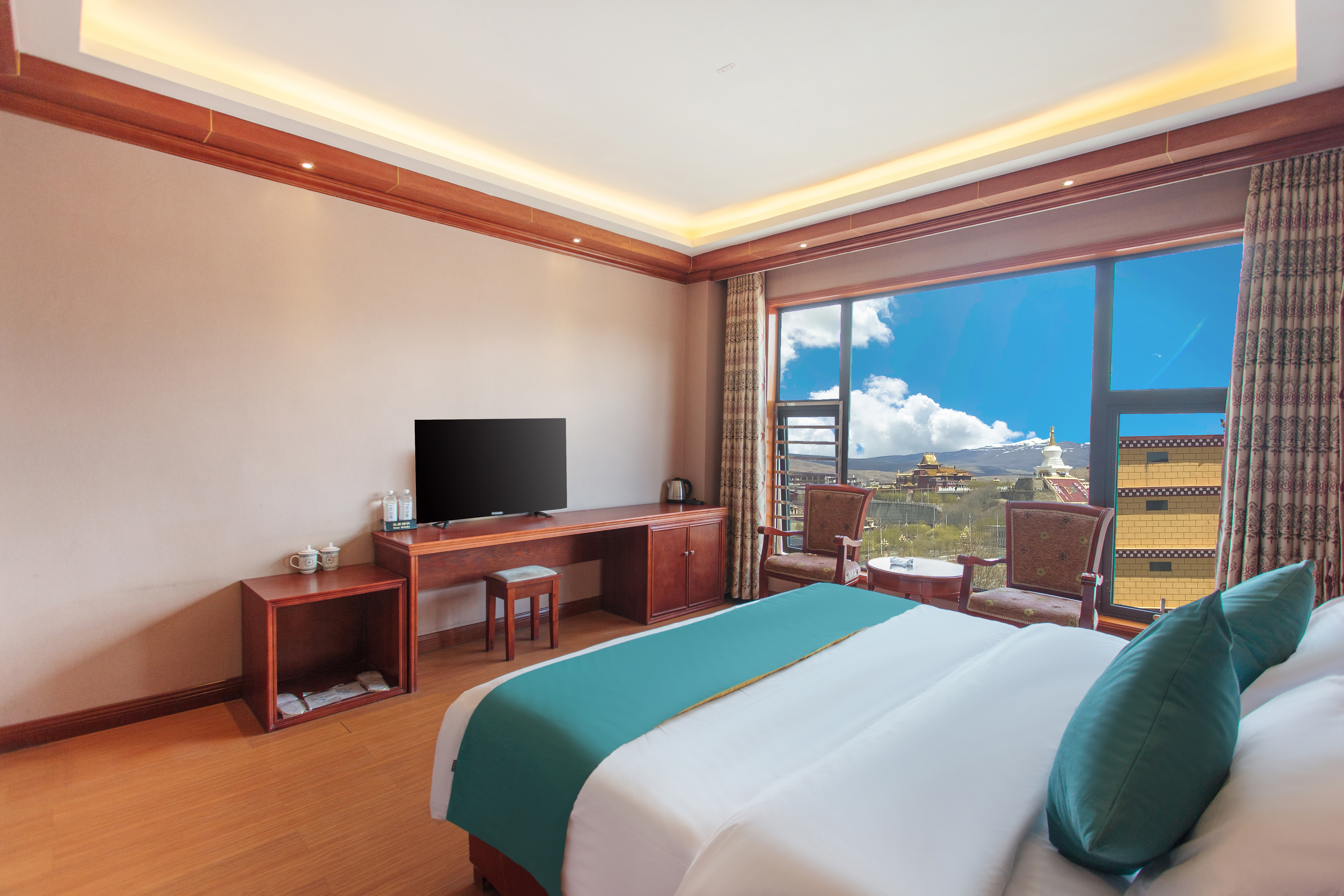 Yong Zhu Qi Ju Xi Jing Hotel (Ganzi Hongjun Road white pagoda park Branch) Over view