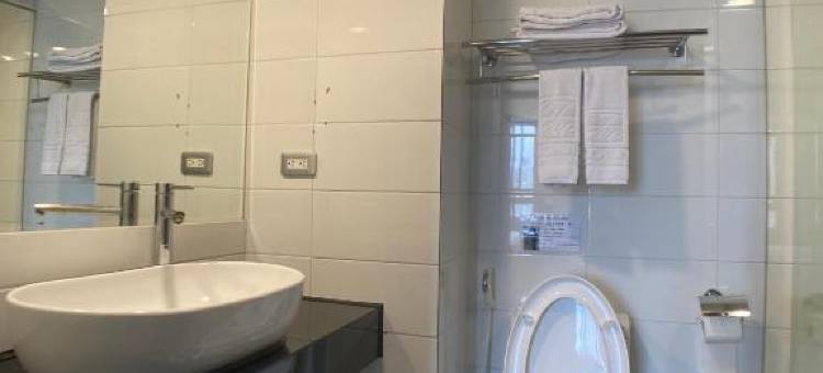 斑鳩巢行旅图片