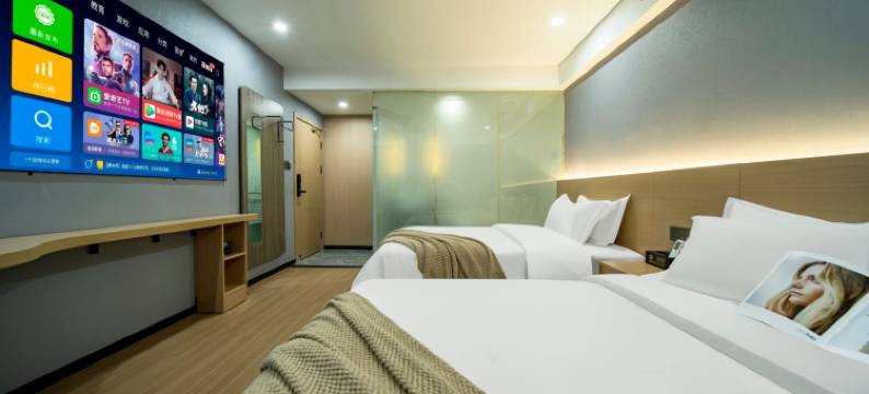 杭州余杭宏河智能酒店(南湖东地铁站店)图片