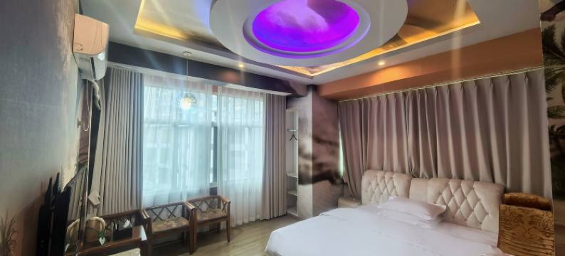 石阡七七主题酒店图片