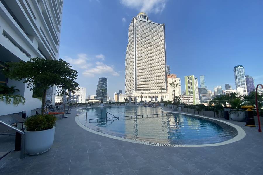 是隆中央酒店