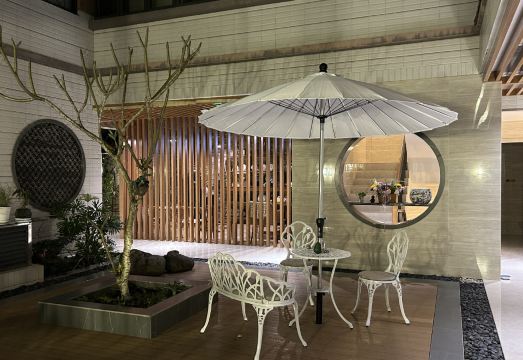 Wanzai Guesthouse Hotel Overview