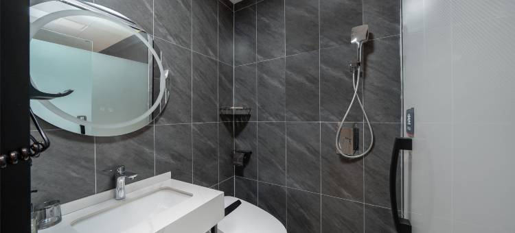 亚悦酒店(原阳体育公园店)图片