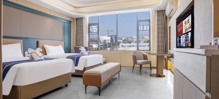 珀莱白金BOLAI BAIJIN HOTEL酒店(提前预约机场接三江商贸城店)(BOLAI BAIJIN HOTEL)图片
