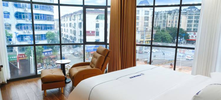 希曼轻奢酒店图片