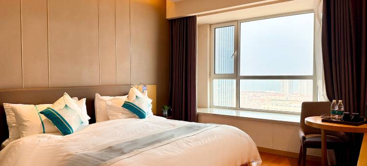 万如One room轻奢酒店(烟台金沙滩海水浴场店)图片