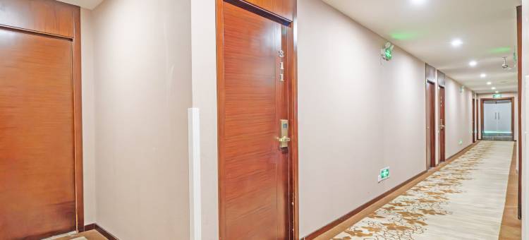 稻城亚丁藏缘酒店图片