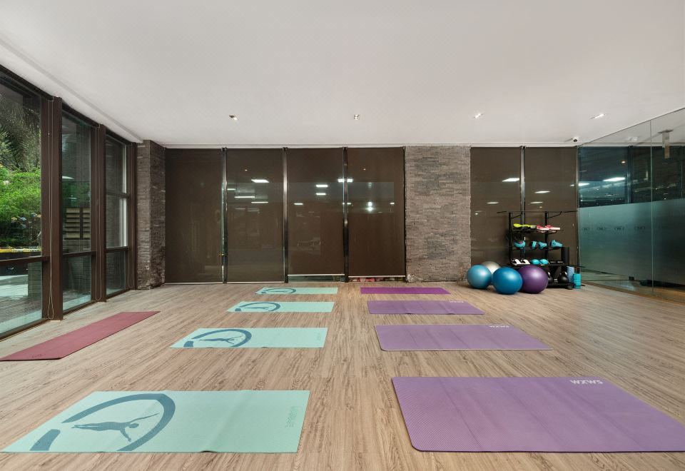 Crowne Plaza Chengdu WestHotel Overview