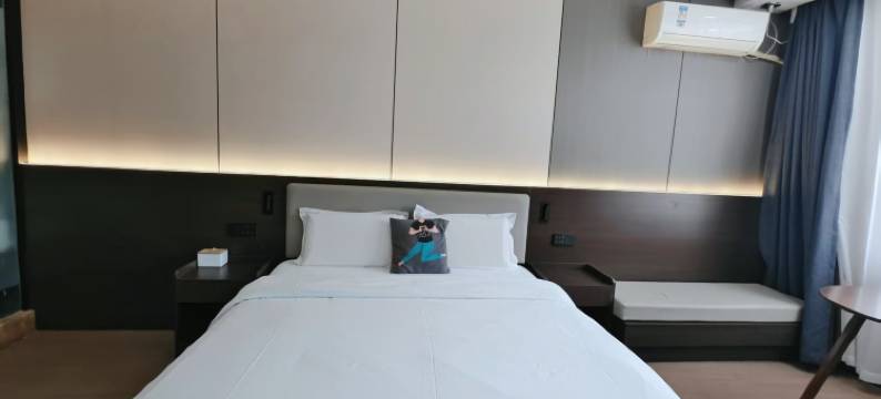 泊岸酒店(阿房宫南地铁站天台路店)图片