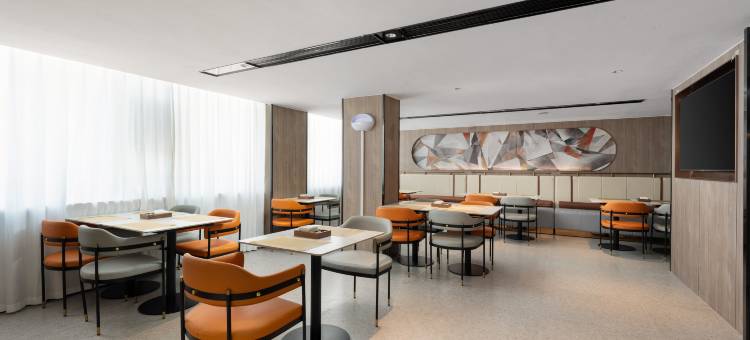 柏曼酒店(随州客运中心站双龙广场店)图片