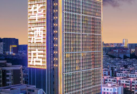 柏华酒店（石化大道天鹅湖店）外景图