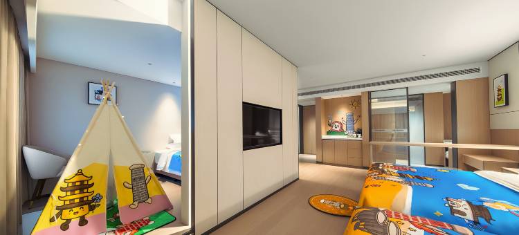 景德镇地标文创陶邑龙珠酒店(陶阳里景区人民广场店)图片