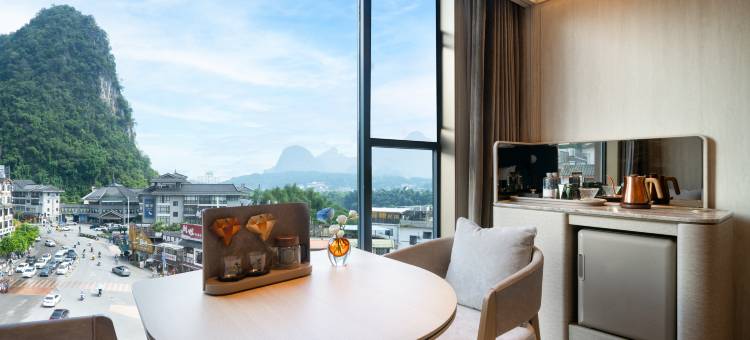 桂林阳朔西街漓江桔子水晶酒店图片