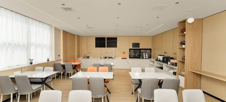 骏怡精选酒店(伊川华美建材城店)图片