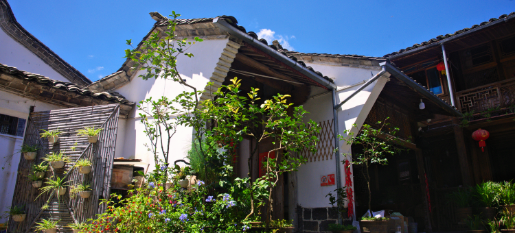 北爱沈冰府民宿(和顺古镇店)图片