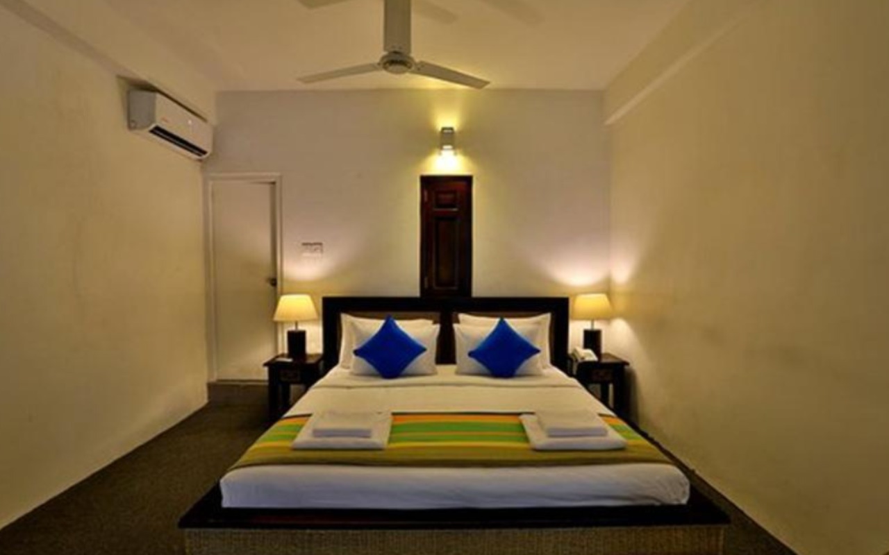 St.Lachlan Hotel & Suites Over view