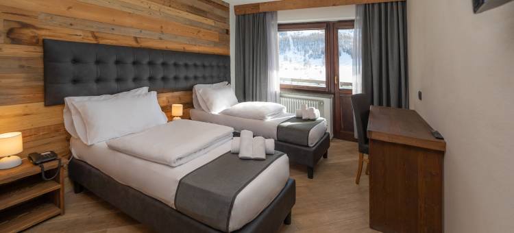 HOTIDAY塞斯特里埃尔酒店(Hotiday Sestriere Ski Run)图片