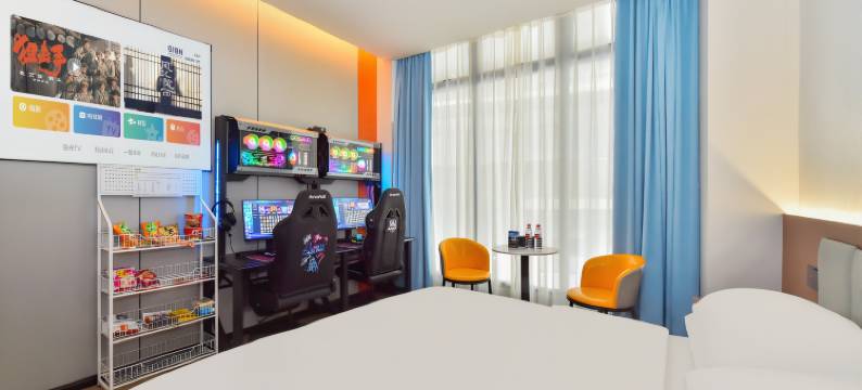 柏佳星翰电竞酒店(喷水池地铁站店)图片