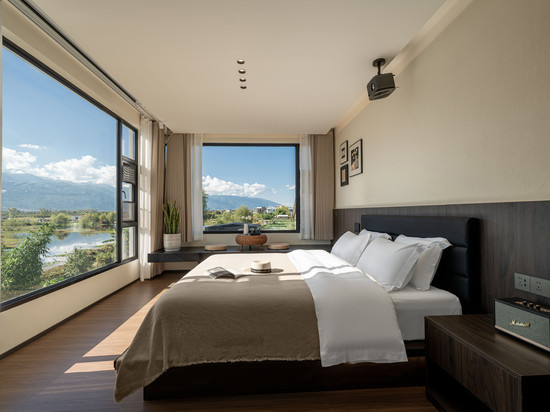 大理云瑶·View设计师智能观景美宿(龙龛码头洱海生态廊道店)