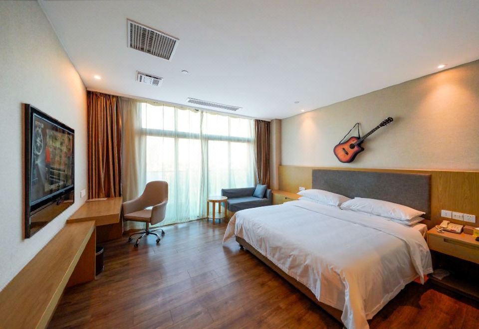 Jujiayuan Hotel (Shanghai Fish Jinhai Lake Metro Station Branch)Over view