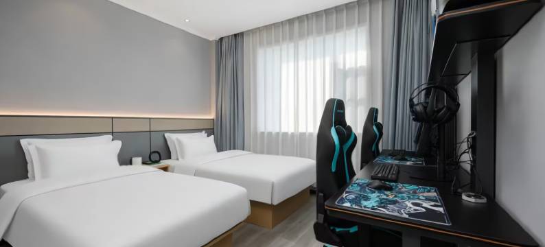 雷神电竞酒店(景德镇陶阳里中国陶瓷城店)图片