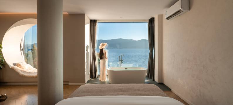 蔚蓝海景民宿(才村洱海生态廊道店)图片