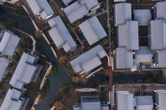 花筑·江南里Villa度假别墅(武汉城建热雪奇迹甘露山文创城店)