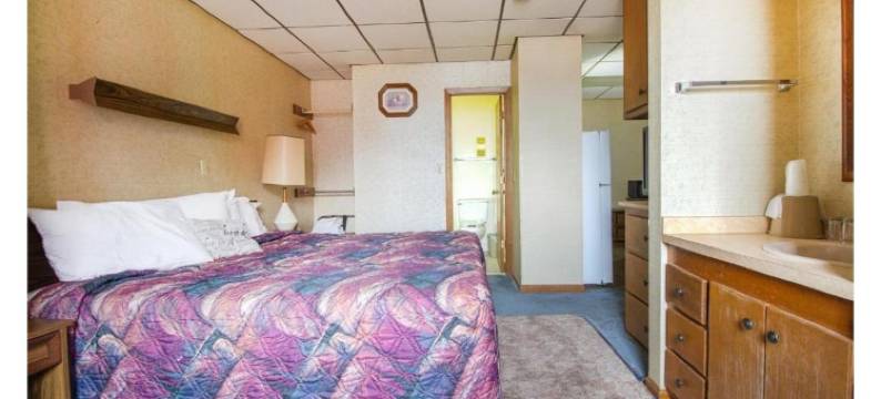 OYO 霍姆敦酒店 - 堪萨斯里伯勒(HomeTown Inn by OYO - Liberal, KS)图片