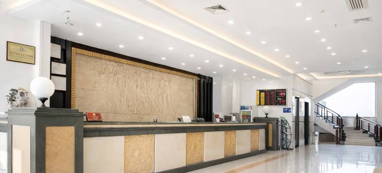 喜悦・臻品|180°凌空御景・Vista轻奢影音酒店(新达城时代广场店)图片