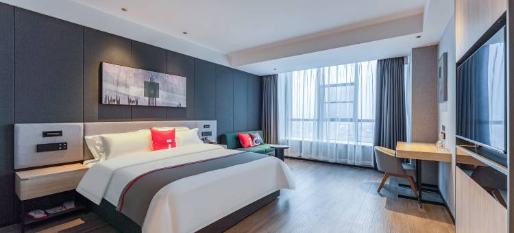 伟翔智选酒店图片