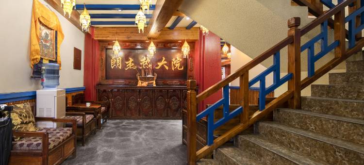 拉萨君恒主题酒店(大昭寺八廓街店)图片