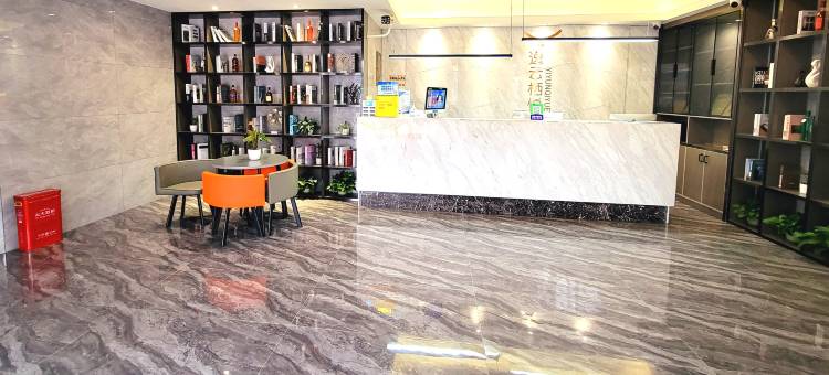 逸云栖悦酒店(深圳龙华汽车站店)图片