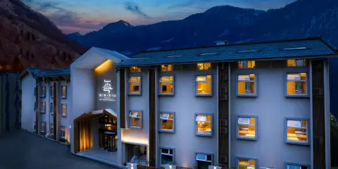 九寨溝璽舍雲山設計師湯池酒店