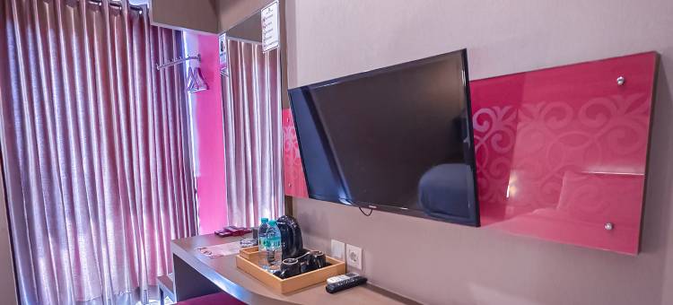 吉打里维瓦酒店 - 阿扎纳精选(Viva Hotel Kediri, Azana Hotel Collection)图片