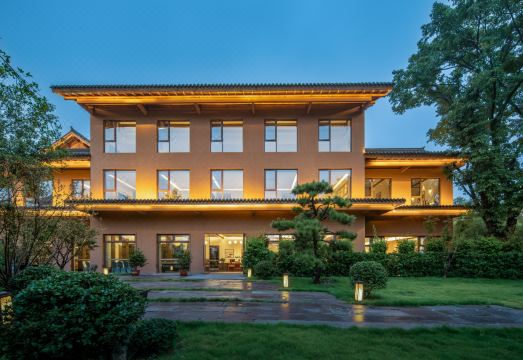 重庆宝顶小住酒店外景图