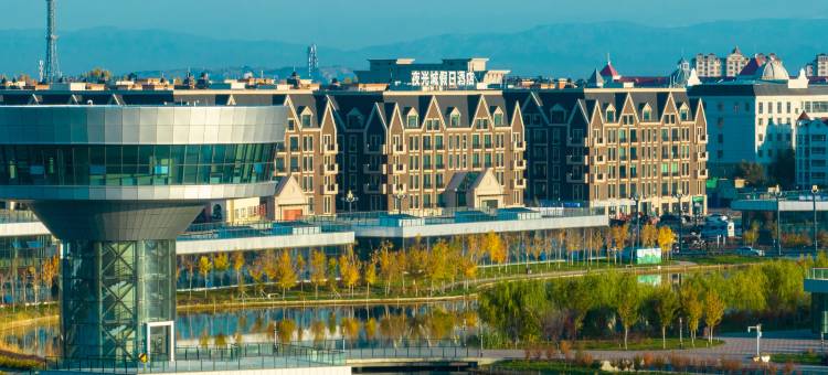 布尔津夜光城假日酒店图片