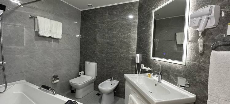 石榴石酒店(Garnet hotel)图片