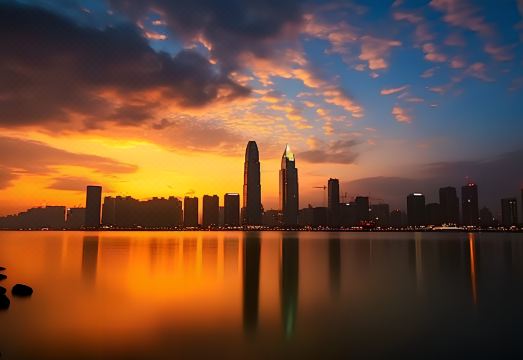 Yunyi Lux Cabins Hotel (Shenzhen Pingshan High-speed Railway Station Longdong Subway Station)Hotel Overview