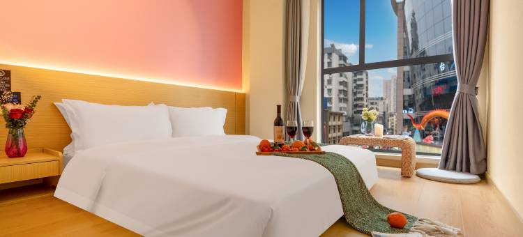 龙猫精灵酒店(十堰五堰商场人民医院店)图片