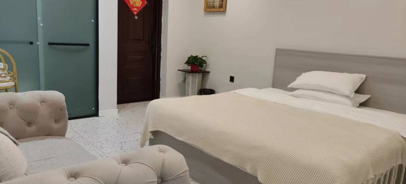 广安云端民宿(加德天街店)图片