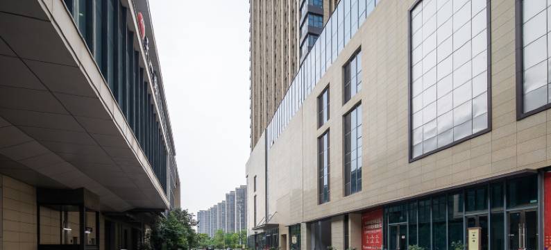 堡利公寓(天一地铁站店)图片