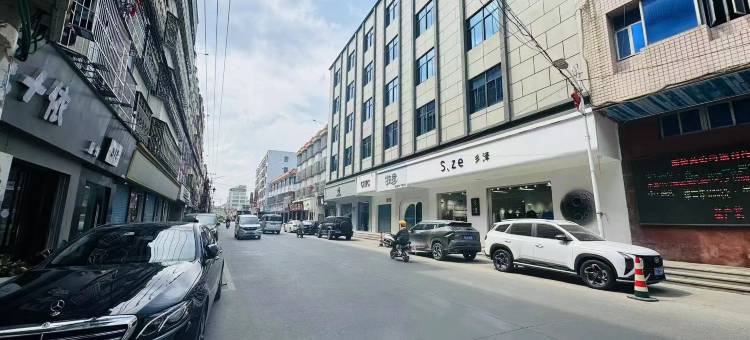 希亚曼美居图片