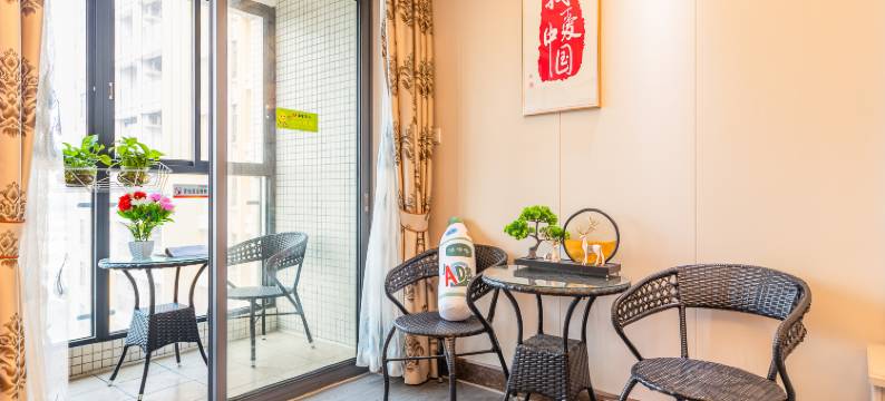 骏业假日・Hotel｜180°全景阳台美居(广州宝能演艺中心开创大道店)图片