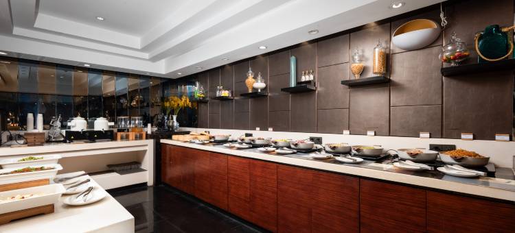 武汉光谷广场杨家湾地铁站怡程酒店图片