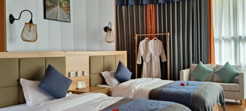 水磨乡愁温泉酒店(巴塘店)图片