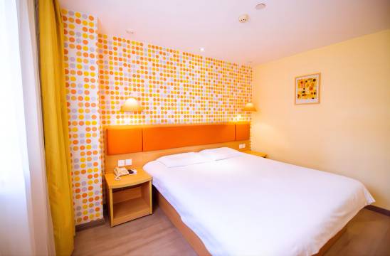 嘉家酒店(云浮汽车总站益华国际广场店)