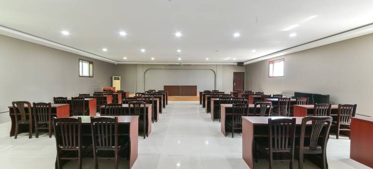 7天酒店(石家庄深泽县西苑街店)图片