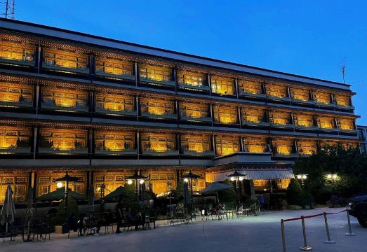 拉萨吉祥宝马酒店（布达拉宫八廓街店）外景图