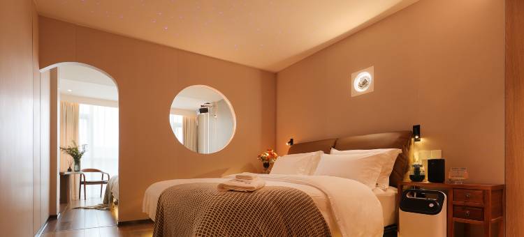 若尔盖云上玥星空智控民宿酒店图片